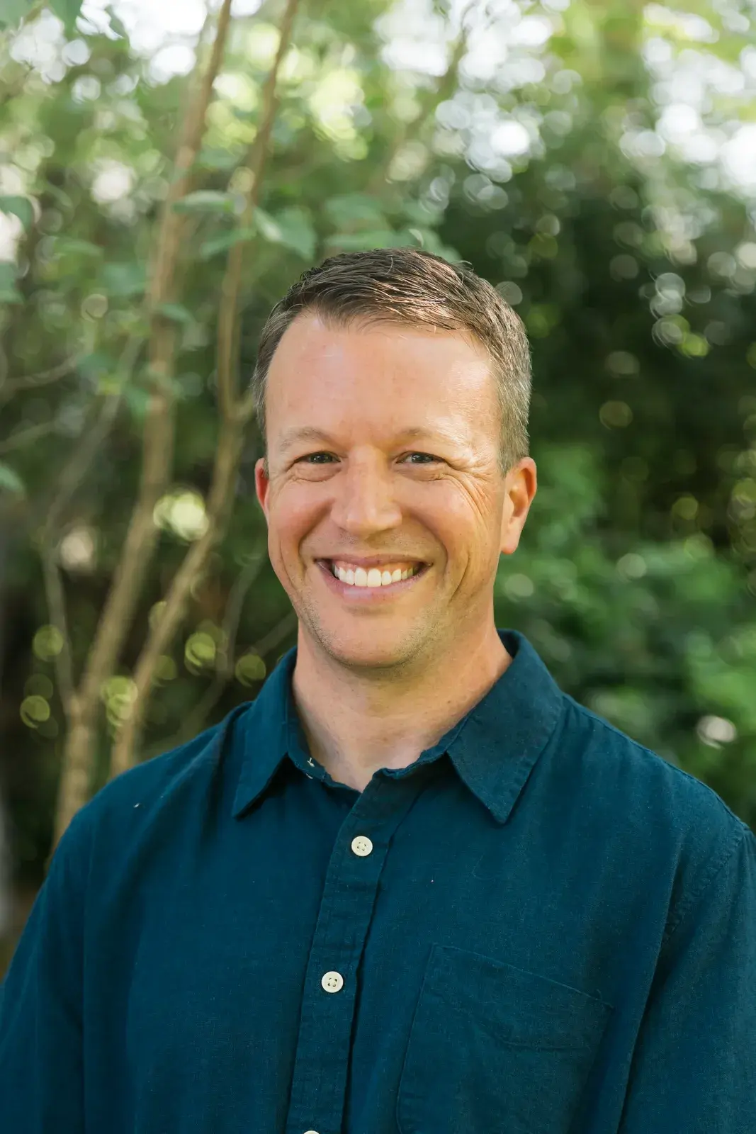 Aaron Lemperes, DDS, FACD, PS